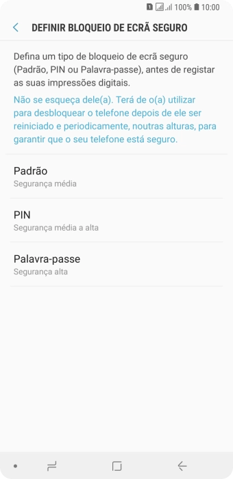 Prima o código de bloqueio do telefone pretendido e siga as indicações no ecrã para estabelecer um código de bloqueio adicional.