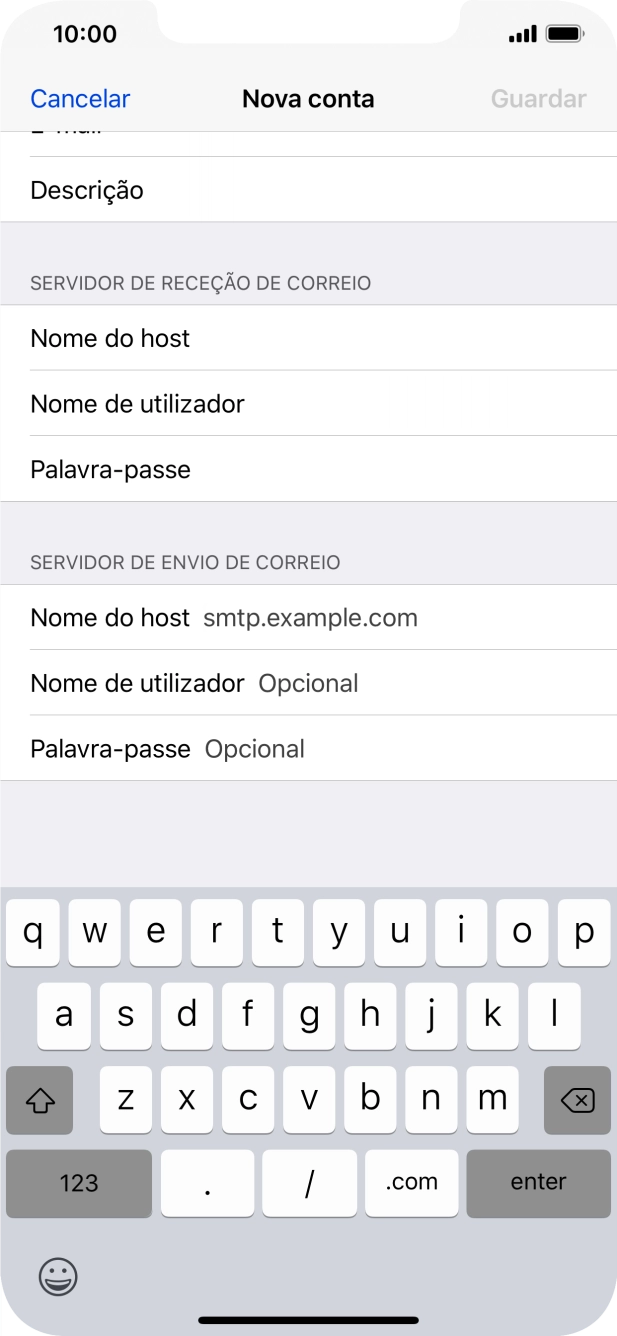 Prima Nome do host e introduza o nome do servidor de envio do fornecedor de e-mail.