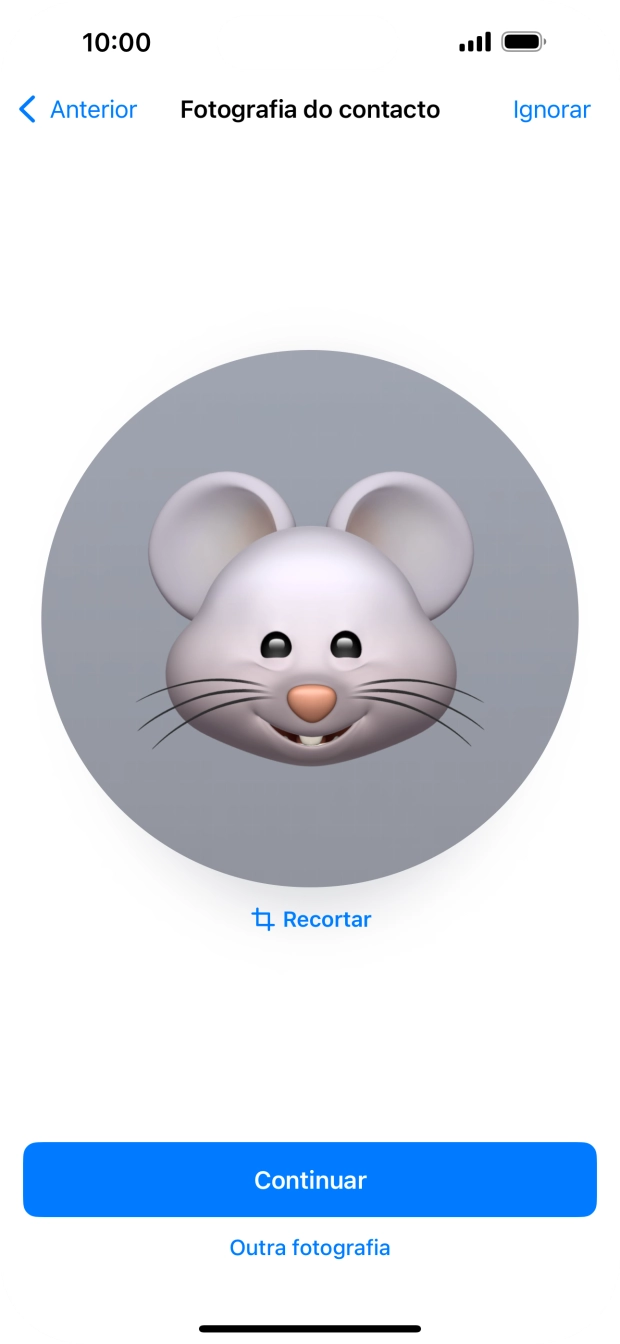 Siga as indicações no ecrã para ajustar a fotografia escolhida e prima Continuar.