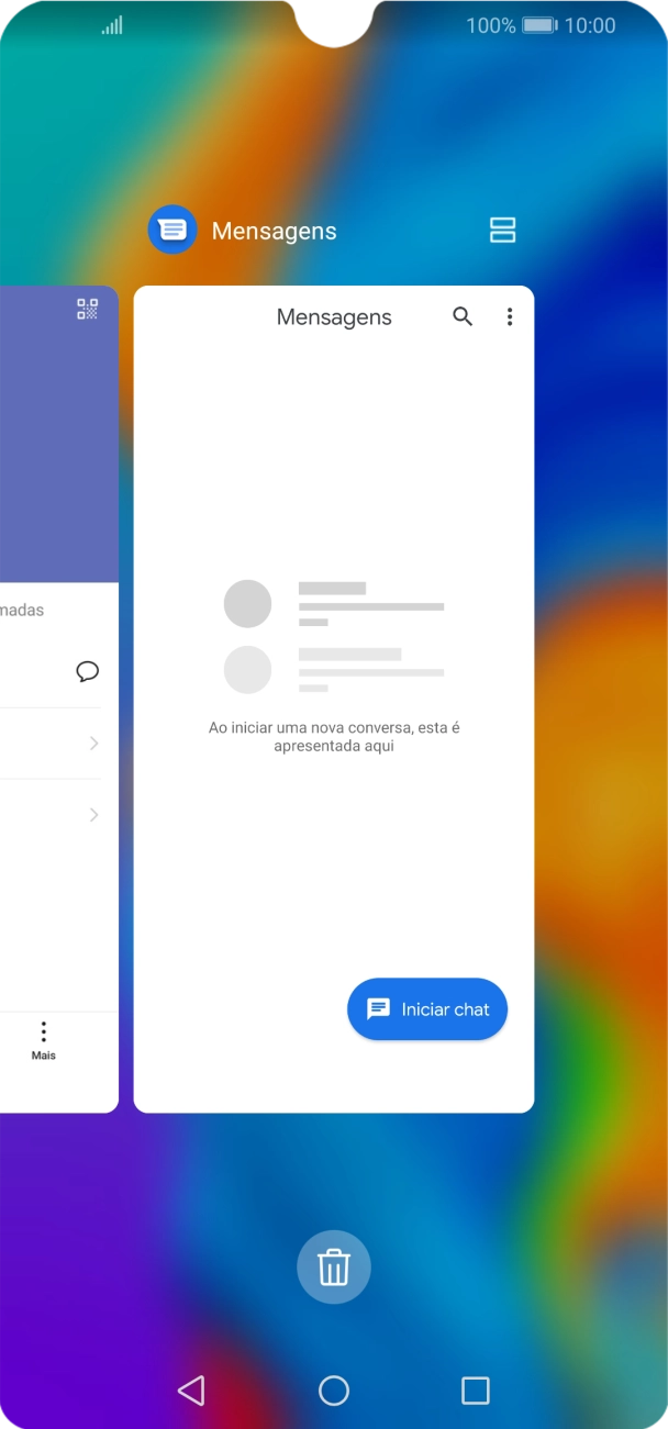 Para terminar uma aplicação em curso, deslize o dedo para cima na aplicação pretendida.