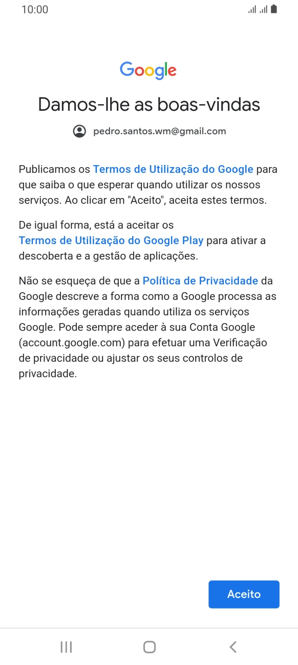 Prima Aceito e siga as indicações no ecrã para escolher as definições da conta Google.