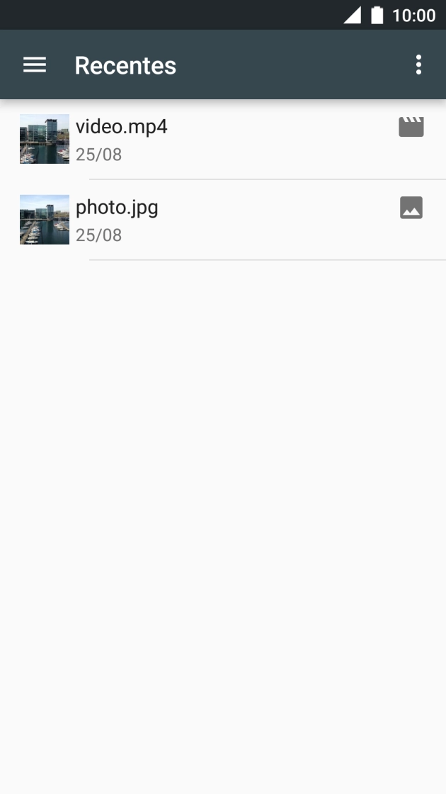 Deslize o dedo sobre o ecrã da esquerda para a direita.