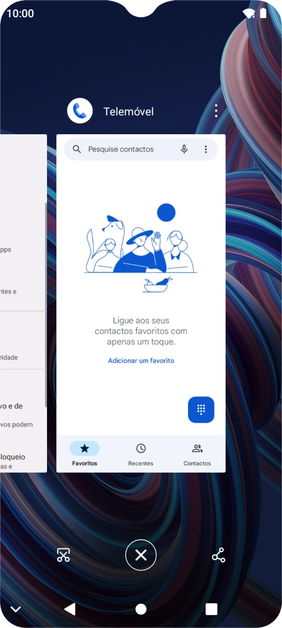 Para terminar uma aplicação em curso, deslize o dedo para cima na aplicação pretendida.