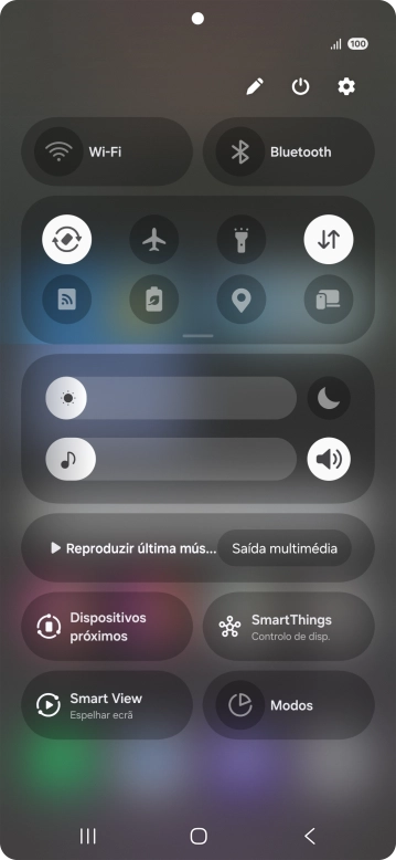 Prima o ícone de definições.