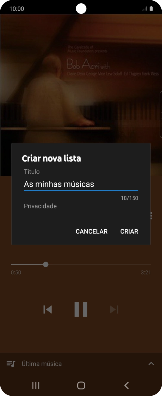 Introduza o nome pretendido para a lista de reprodução e prima CRIAR.