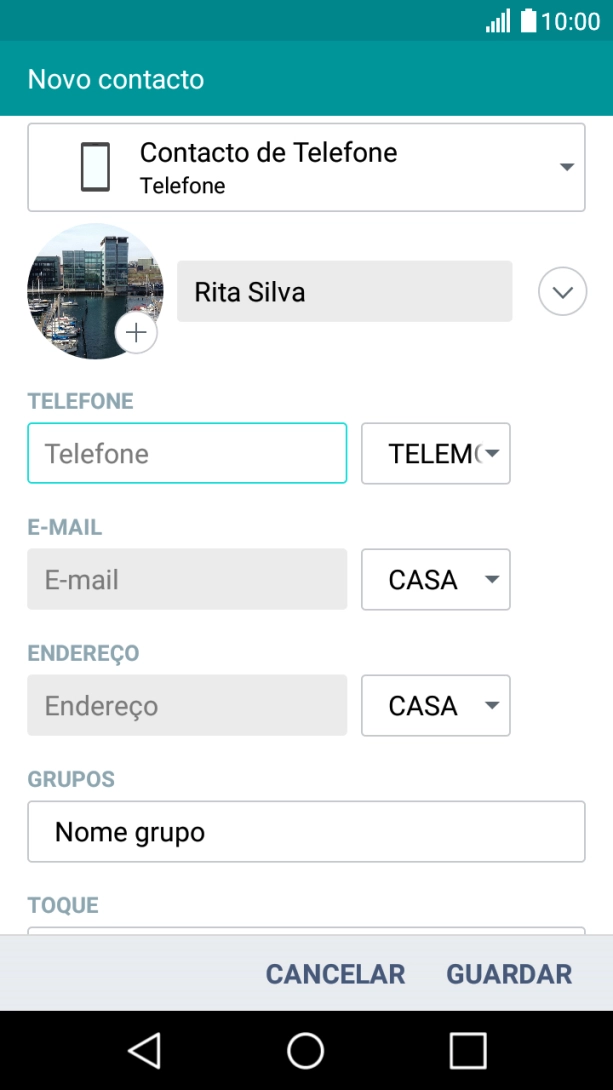 Prima Telefone e introduza o número de telefone pretendido.