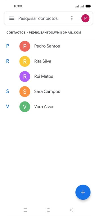 Prima o ícone de novo contacto.