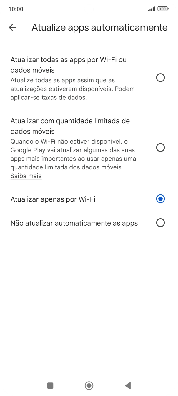 Para ativar a atualização automática de apps via redes móveis, prima o campo junto a 