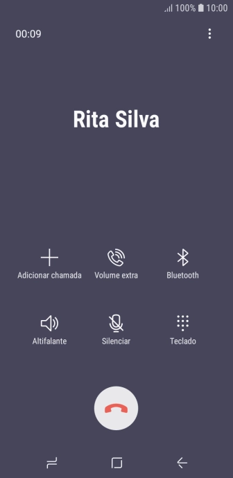 Prima o ícone para terminar a chamada.