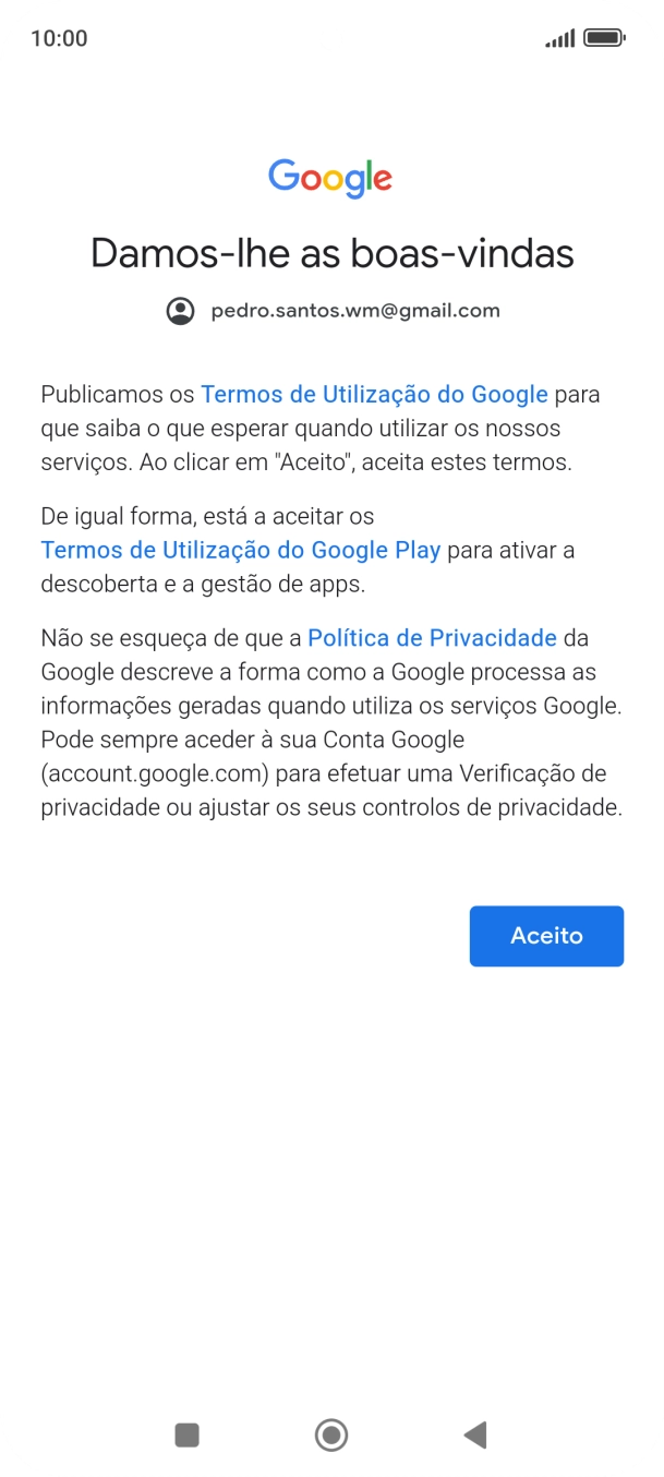Prima Aceito e siga as indicações no ecrã para escolher as definições da conta Google.