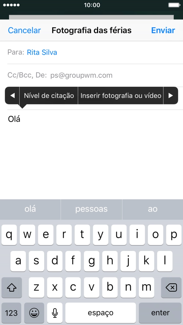 Prima Inserir fotografia ou vídeo e siga as indicações no ecrã para anexar uma imagem ou um clipe de vídeo.
