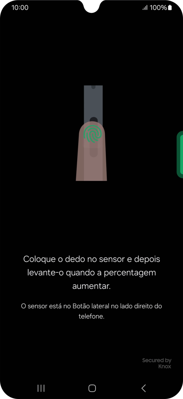 Siga as indicações no ecrã para definir a impressão digital como código de bloqueio.