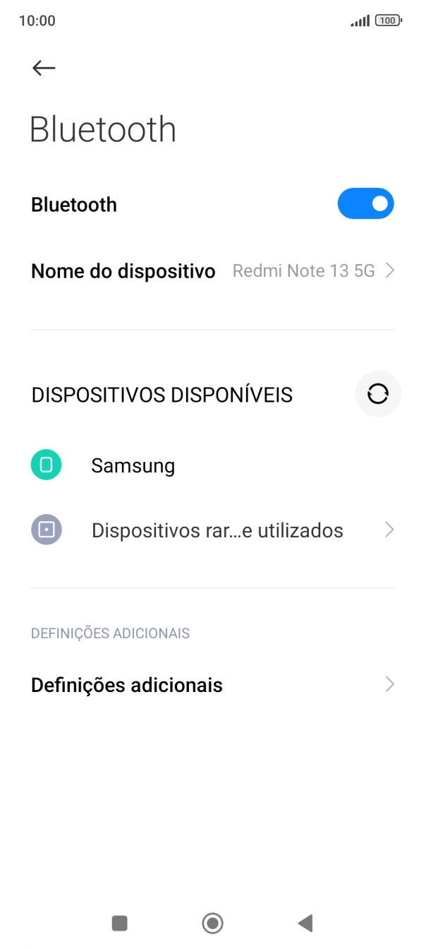 Prima o dispositivo Bluetooth pretendido e siga as indicações no ecrã para emparelhar o dispositivo pretendido com o telefone.