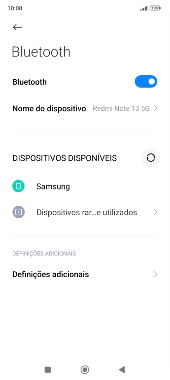Prima o dispositivo Bluetooth pretendido e siga as indicações no ecrã para emparelhar o dispositivo pretendido com o telefone.