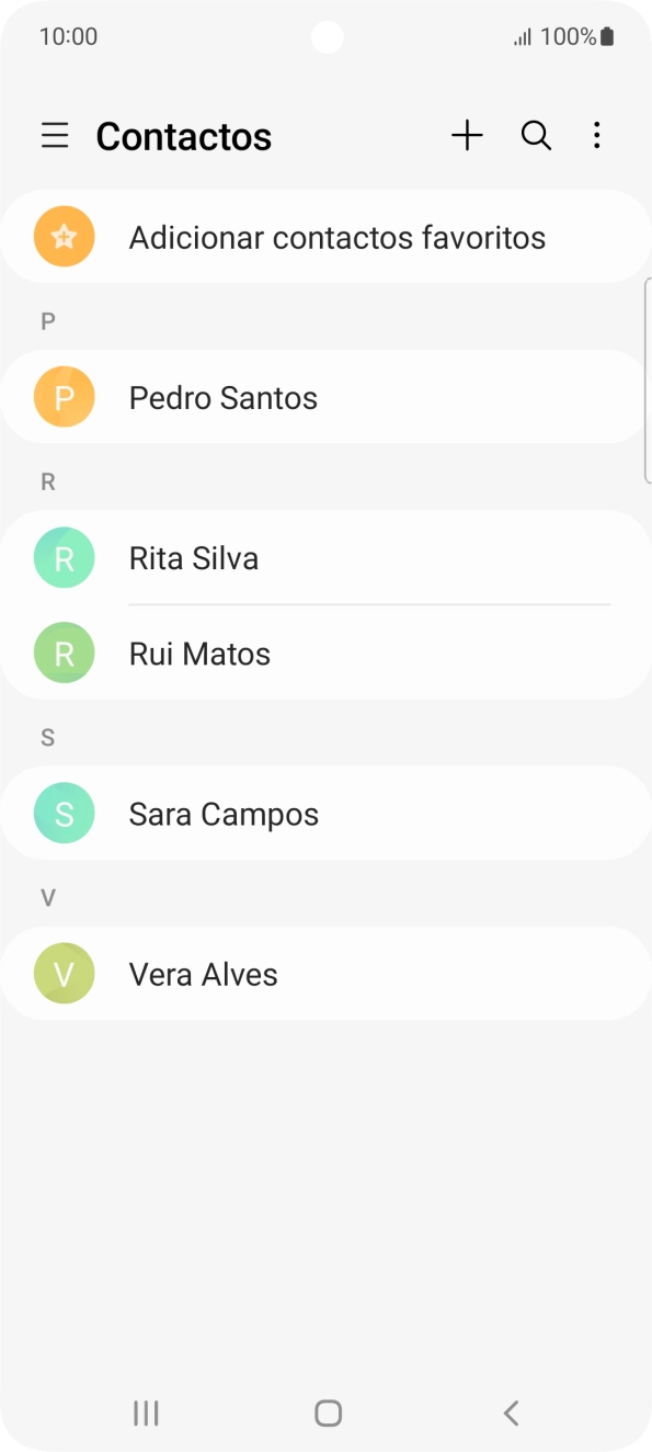 Prima o ícone de novo contacto.