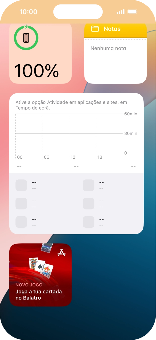 Mantenha premido o widget pretendido até aparecer um menu no ecrã.