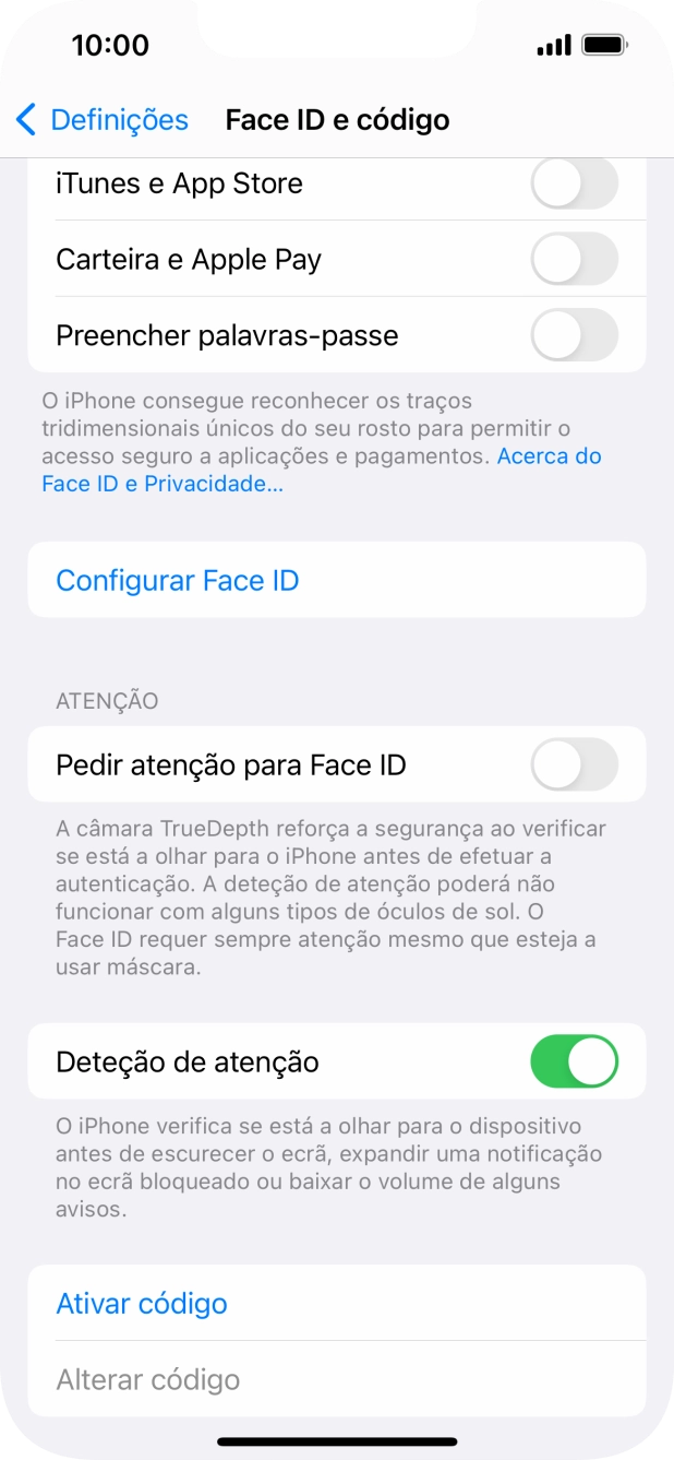 Prima Ativar código e introduza um código de bloqueio do telefone à escolha duas vezes de seguida.