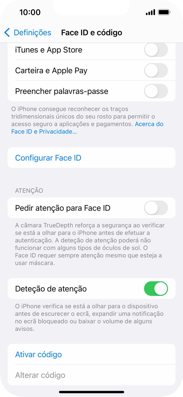 Prima Ativar código e introduza um código de bloqueio do telefone à escolha duas vezes de seguida.