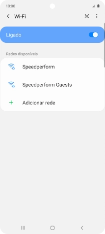 Prima a rede Wi-Fi pretendida.