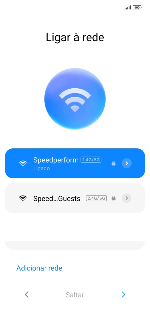 Prima a seta para a direita.