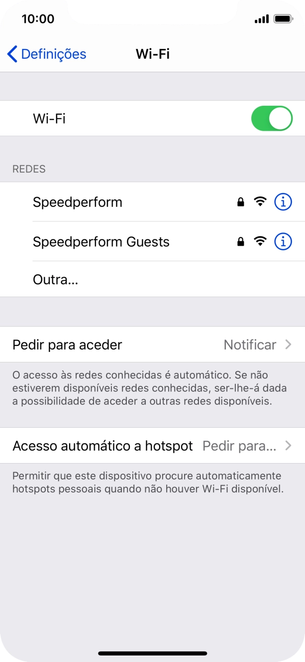 Prima a rede Wi-Fi pretendida e introduza a password da rede Wi-Fi.