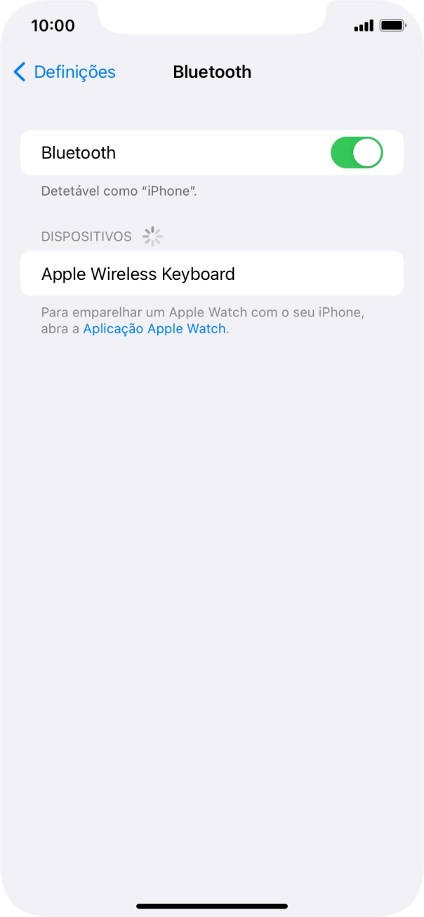 Prima o dispositivo Bluetooth pretendido e siga as indicações no ecrã para emparelhar o dispositivo pretendido com o telefone.