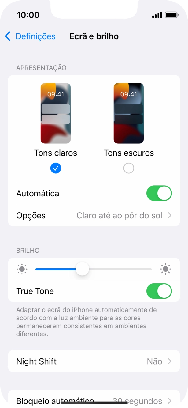 Quando ativar a função, prima Opções e siga as indicações no ecrã para escolher o período pretendido para o Modo Escuro.