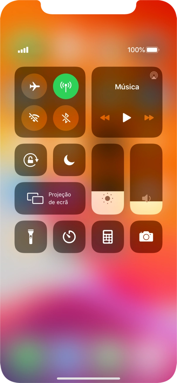 Prima a função pretendida para abrir uma aplicação ou para ativar ou desativar a função.