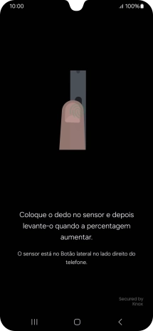 Siga as indicações no ecrã para definir a impressão digital como código de bloqueio.