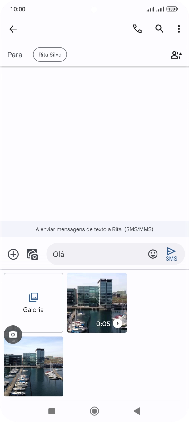 Prima Galeria e vá até à pasta pretendida.