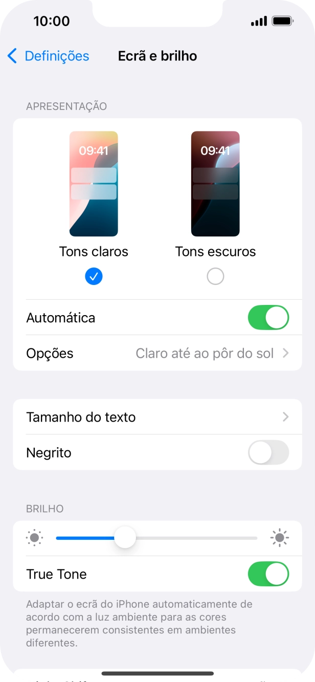 Quando ativar a função, prima Opções e siga as indicações no ecrã para escolher o período pretendido para o Modo Escuro.