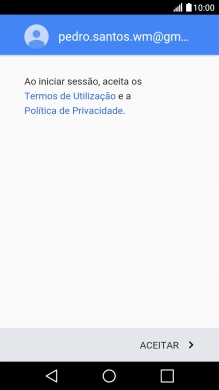 Prima ACEITAR e siga as indicações no ecrã para escolher as definições da conta Google.