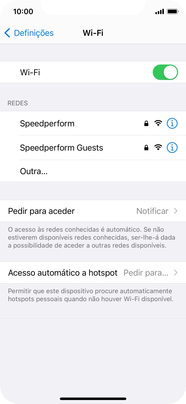 Prima a rede Wi-Fi pretendida e introduza a password da rede Wi-Fi.
