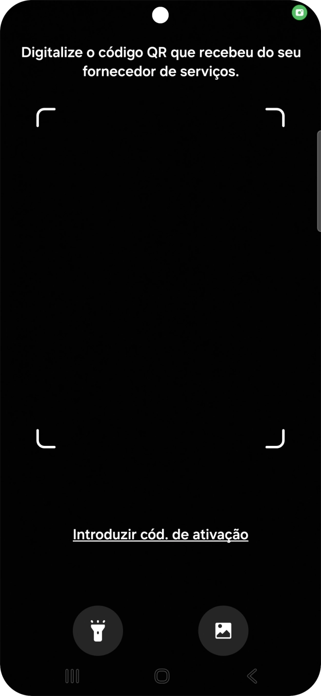 Para scanear o código QR enviado, enquadre-o na moldura da câmara do telefone.