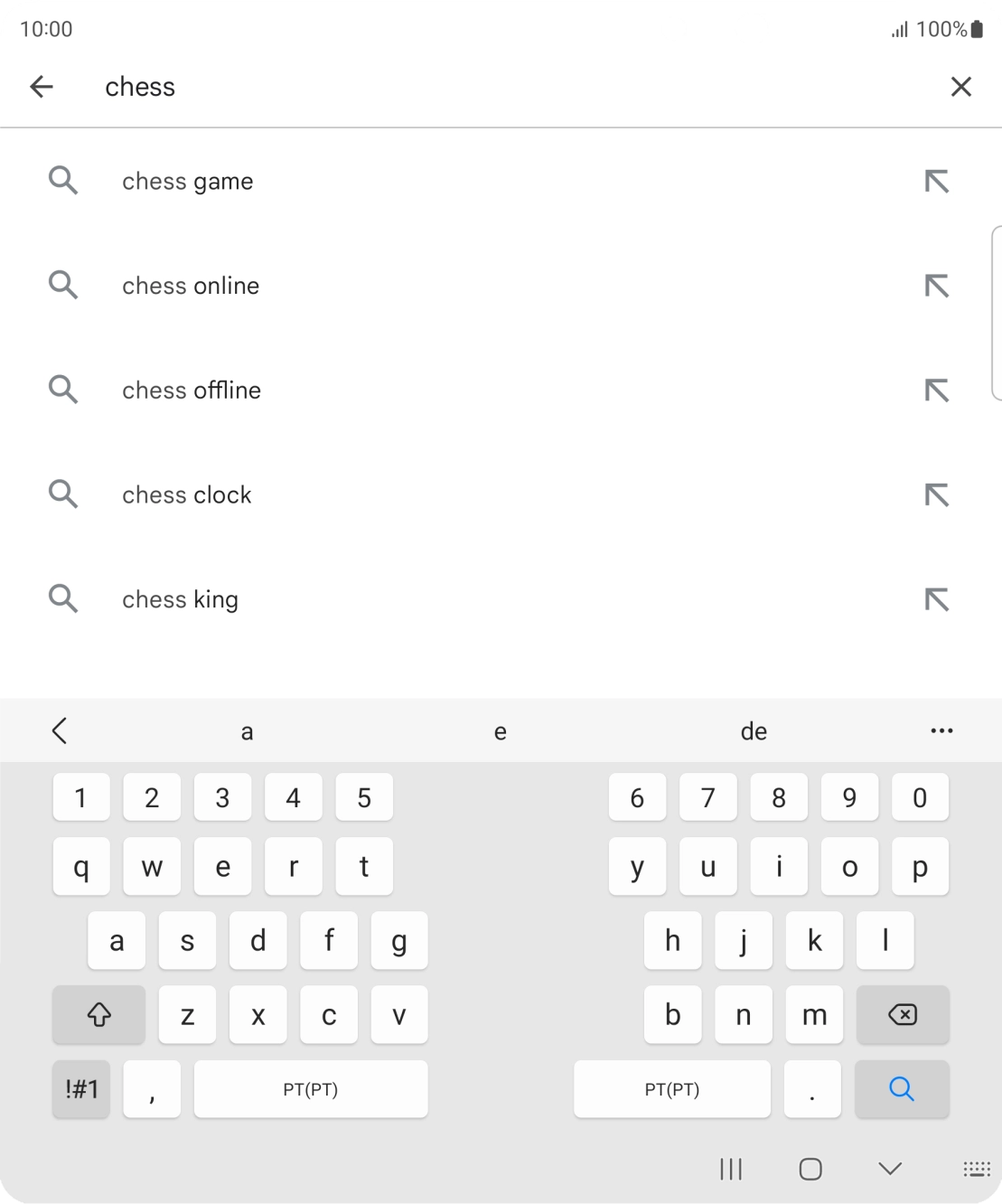 Introduza o nome ou categoria da app pretendida e prima o ícone para pesquisar.