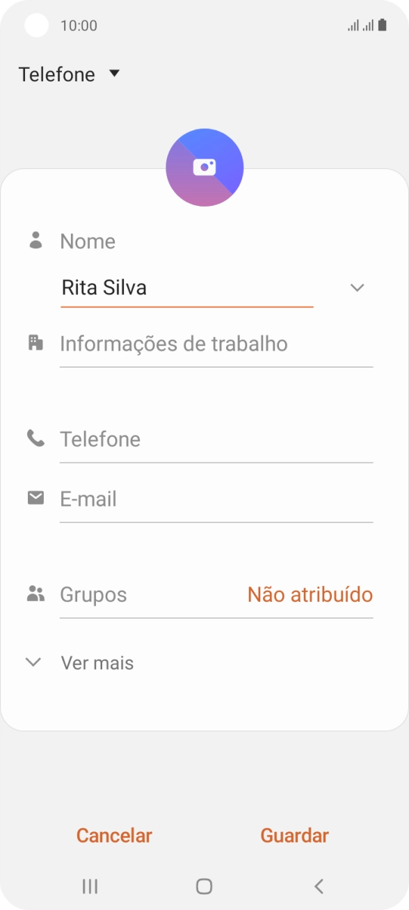 Prima Telefone e introduza o número de telefone pretendido.
