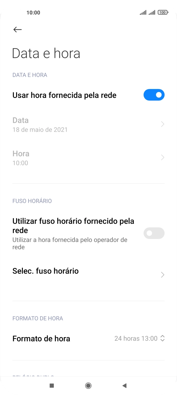 Prima o indicador junto a 