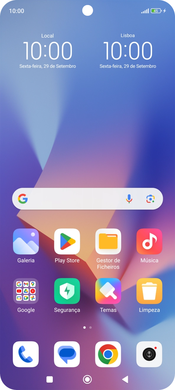 Quando o ícone de bateria em carregamento for mostrado no ecrã, a bateria está em carregamento.