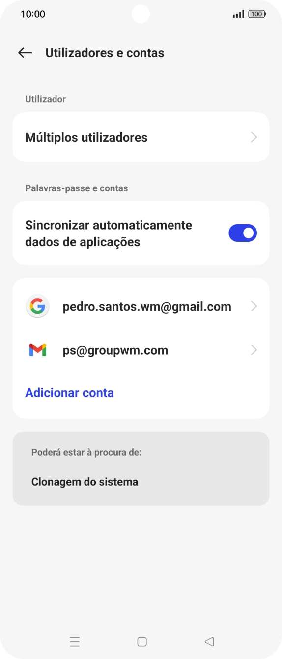 Prima o indicador junto a 