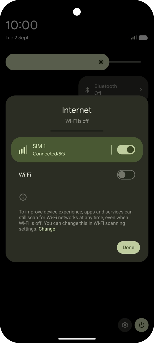 Press the indicator next to the mobile data icon to turn the function on or off.