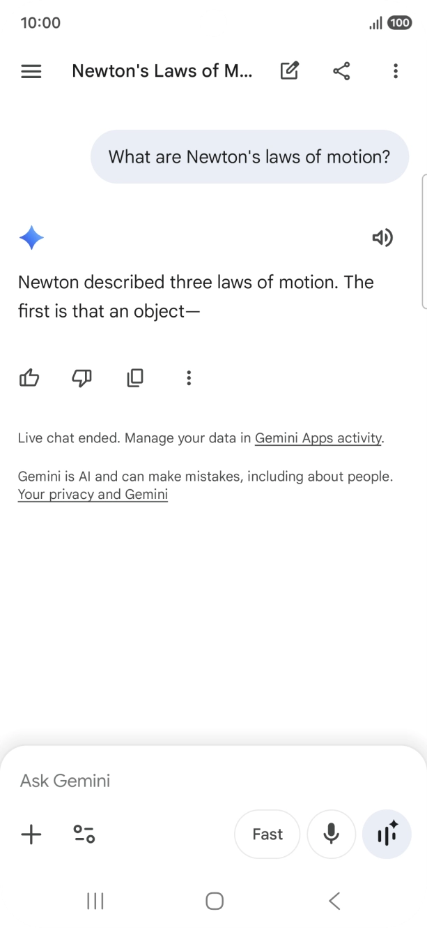 Transcription of the conversation with Gemini Live is now displayed.