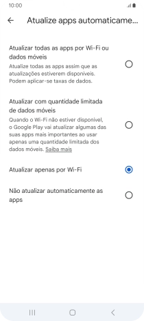 Para ativar a atualização automática de apps via redes móveis, prima Atualizar todas as apps por Wi-Fi ou dados móveis.