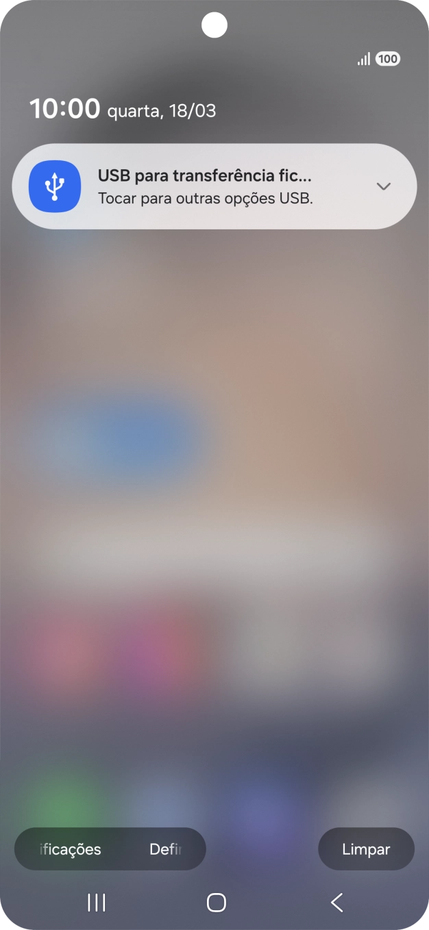 Prima a lista suspensa.