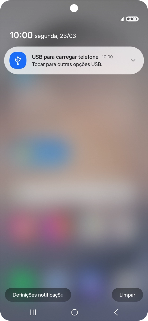 Prima a lista suspensa.