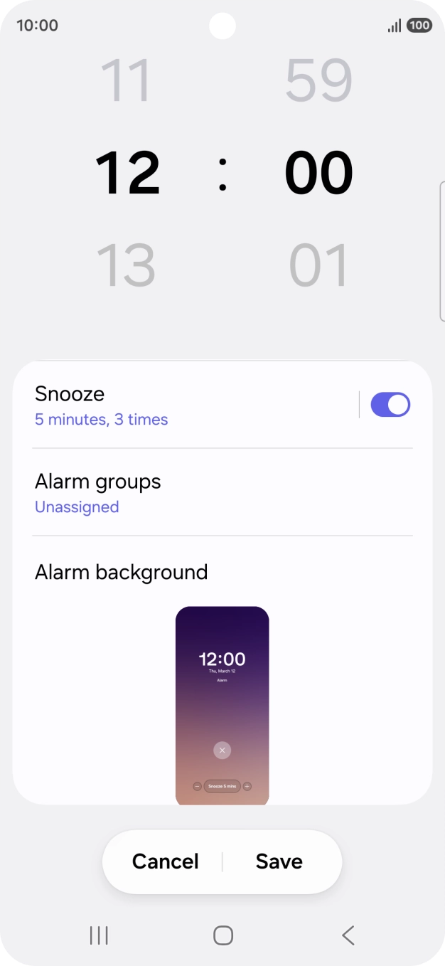 Press the indicator next to 'Snooze' to turn snooze on or off.