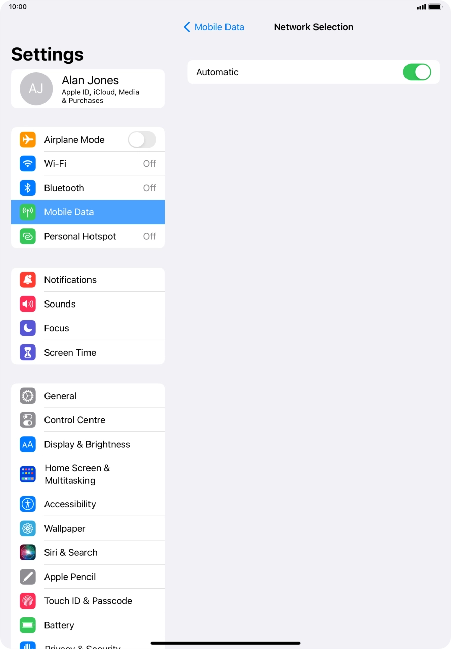 Press the indicator next to 'Automatic' to turn automatic network selection on or off. Press the indicator next to 'Automatic' to turn automatic network selection on or off.