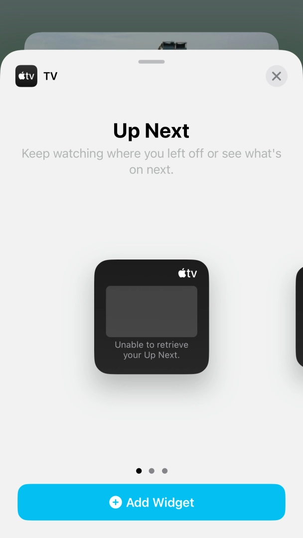 Slide your finger right or left on the screen to select the required widget size.