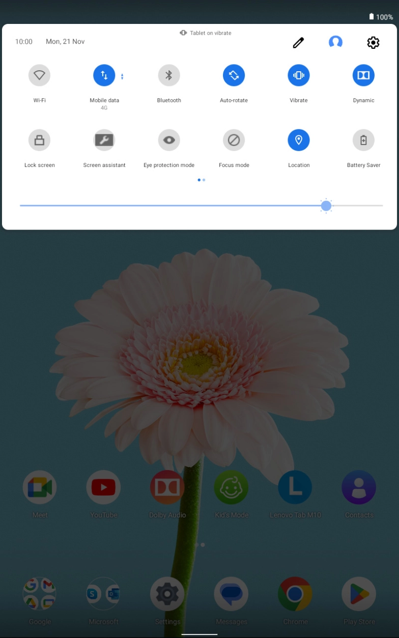 Press the mobile data icon to turn the function on or off.