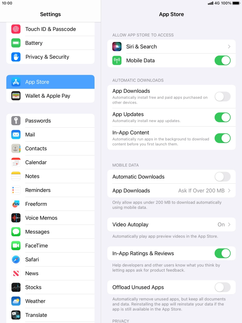 Press the indicator next to 'Offload Unused Apps' to turn the function on or off. Press the indicator next to 'Offload Unused Apps' to turn the function on or off.