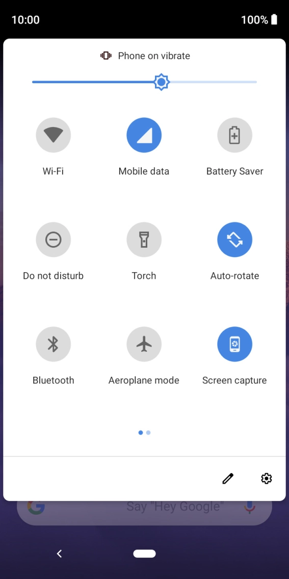 Press Mobile data to turn the function on or off.